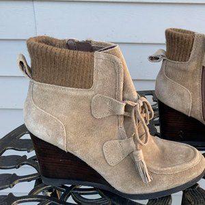 Franco Sarto Westerly Wedge Ankle Bootie Size 7.5